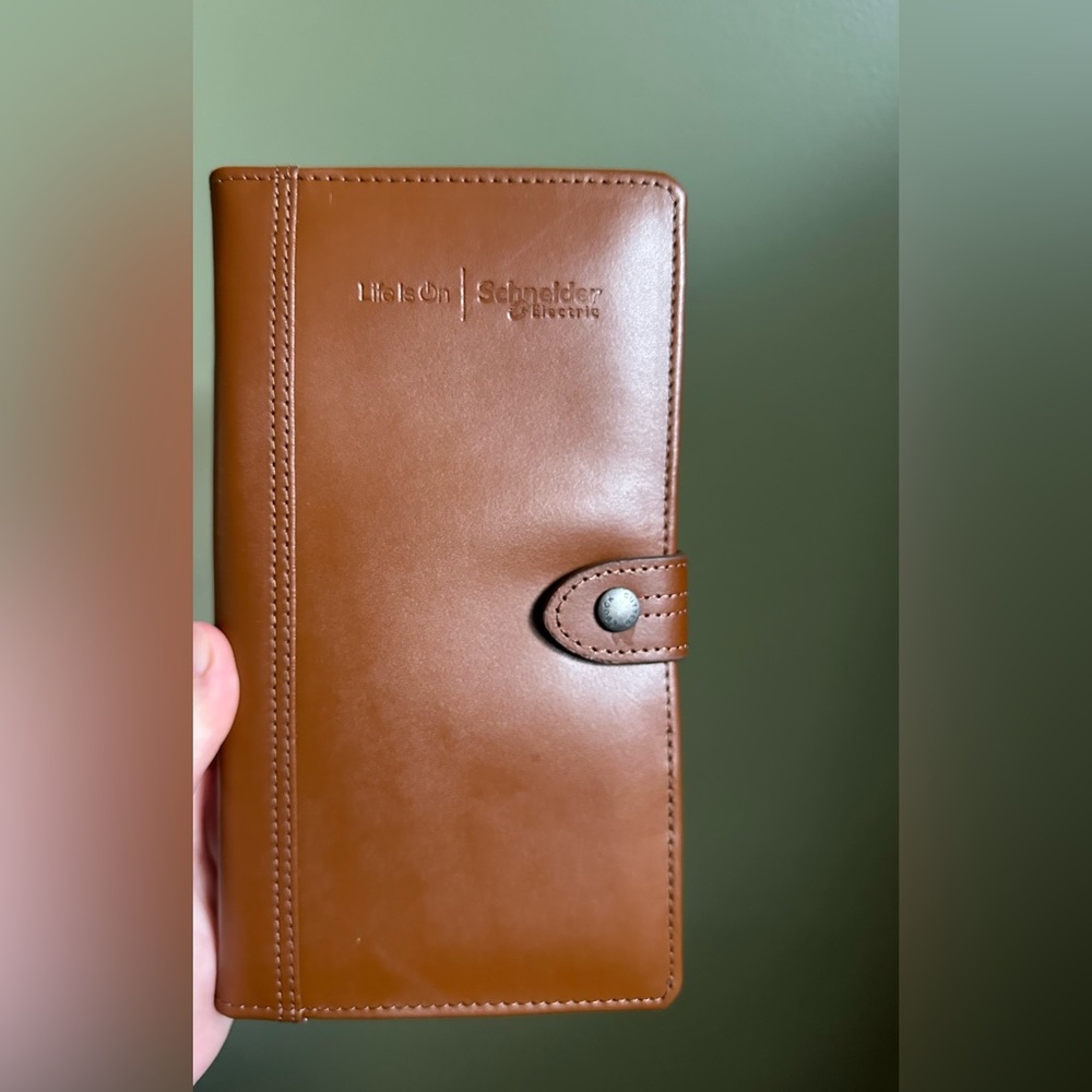 Cutter & Buck Legacy Collection passport wallet